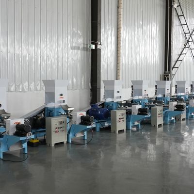 De snelheid Aangepaste het Drijven van de de Molenmachine van het Vissenvoer Hoge Capaciteit