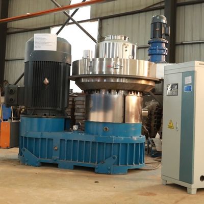 Hoog - dichtheid Hay Straw Wood Pelletizer Equipment Wearproof 50HZ
