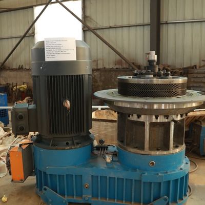 1000kg/h-Zaagselokkernoot Shell Pellet Mill Machine 25mm Dieselmotor